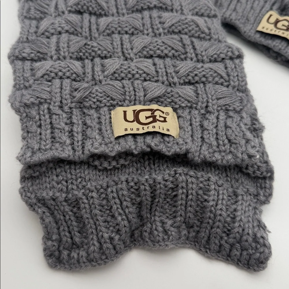 UGG stylish knit